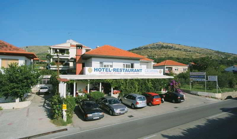 Hotel Trogirski Dvori Exterior photo